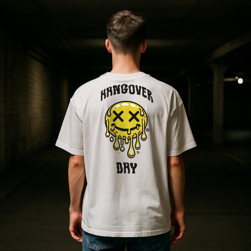 Hangover day - Heavyweight Tee